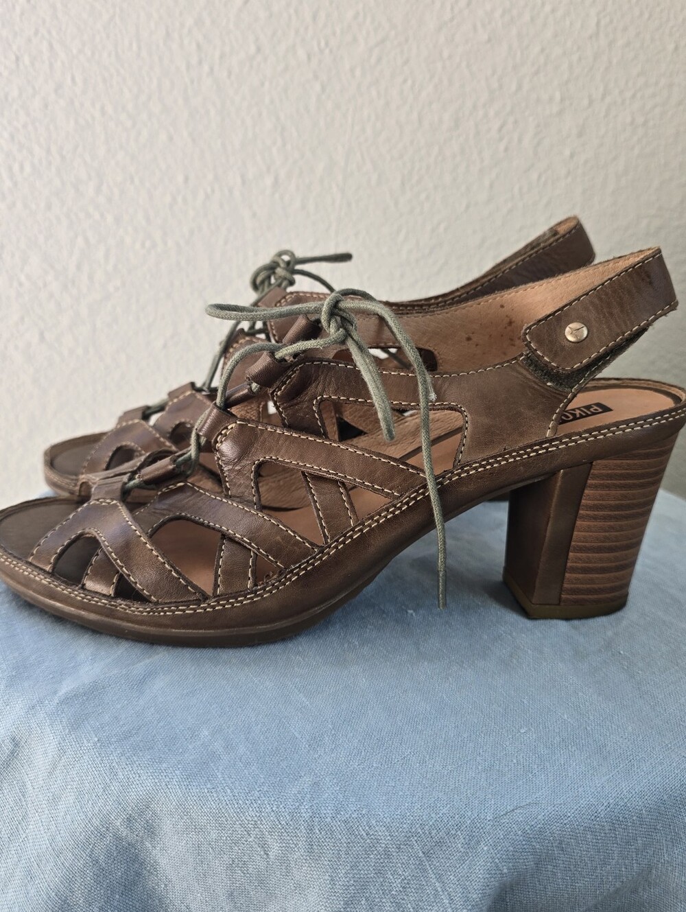 Pikolinos Women’s Brown Leather Lace-Up Gladiator Block Heel 40